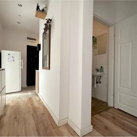 Batory - Peaceful Retreat, 10 Minutes To Old Town & Seaside Homestay szállás Gdańsk