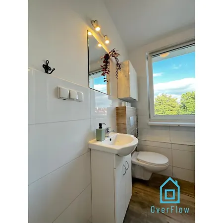 Batory - Peaceful Retreat, 10 Minutes To Old Town & Seaside *