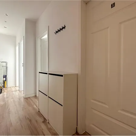 Homestay szállás Batory - Peaceful Retreat, 10 Minutes To Old Town & Seaside Gdańsk